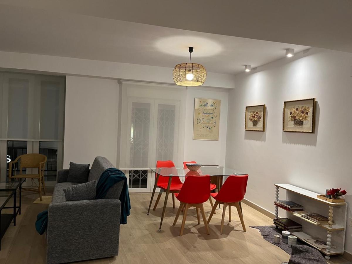 Precioso Apartamento Con Patio Granada Ngoại thất bức ảnh