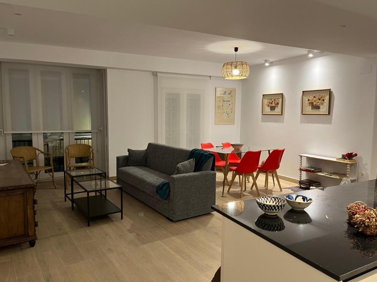 Precioso Apartamento Con Patio Granada Ngoại thất bức ảnh