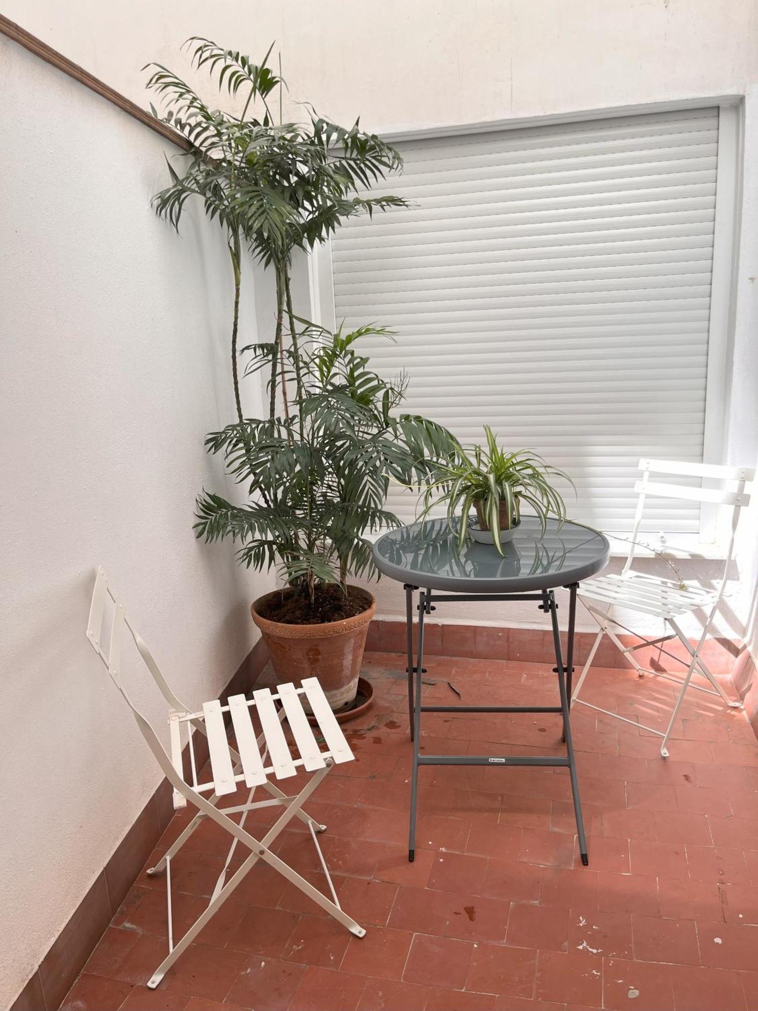 Precioso Apartamento Con Patio Granada Ngoại thất bức ảnh